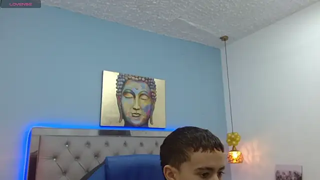 Snapshot of Xavii18 chatting on February 25, 4:46 pm Xavii18 online show from February 25, 4:46 pm