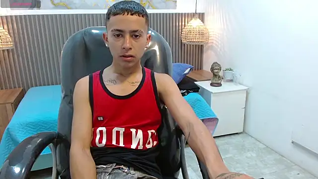 Snapshot of Xavii18 chatting on November 20, 2:07 pm Xavii18 online show from November 20, 2:07 pm