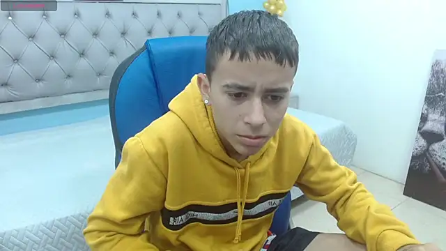 Snapshot of Xavii18 chatting on January 23, 3:32 pm Xavii18 online show from January 23, 3:32 pm