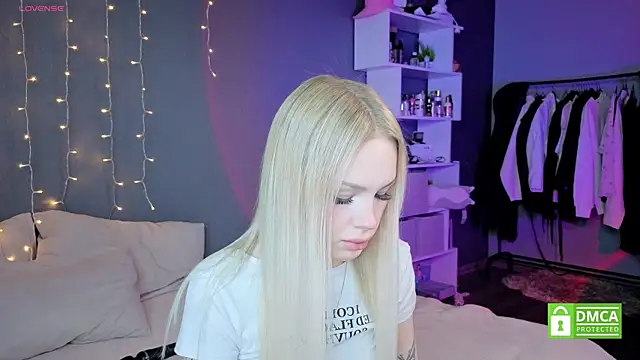 aneta alisha online show from November 21, 11:20 am