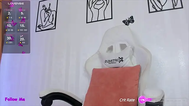 Snapshot of EmilyRive chatting on February 17, 2:06 pm EmilyRive online show from February 17, 2:06 pm