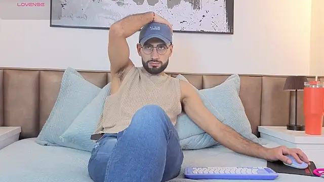 Ethan  Walker online show from April 1, 7:00 pm