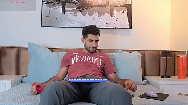 Ethan  Walker online show from July 2, 6:58 pm