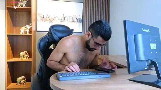 Ethan  Walker online show from April 9, 2:56 pm