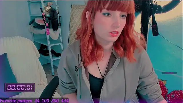 Snapshot of Toxic_Ellies chatting on May 16, 11:31 am Toxic Ellies online show from May 16, 11:31 am