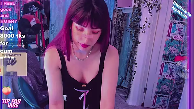 Toxic Ellies online show from February 7, 5:29 pm