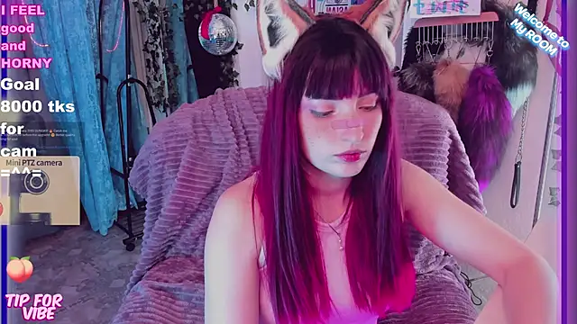 Toxic Ellies online show from February 8, 2:16 pm