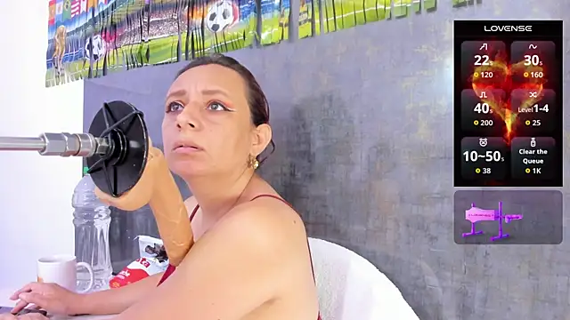 Snapshot of Issys_milf chatting on July 8, 12:06 pm Issys milf online show from July 8, 12:06 pm
