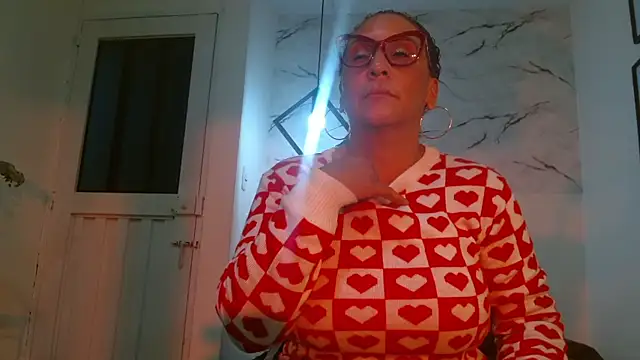 Snapshot of EvaMills1 chatting on September 15, 8:09 pm EvaMills1 online show from September 15, 8:09 pm