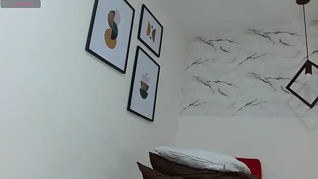 Snapshot of EvaMills1 chatting on November 15, 8:24 pm EvaMills1 online show from November 15, 8:24 pm