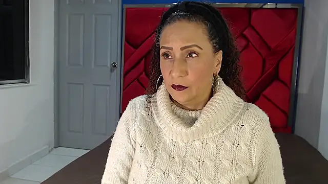 Snapshot of EvaMills1 chatting on February 17, 3:22 pm EvaMills1 online show from February 17, 3:22 pm