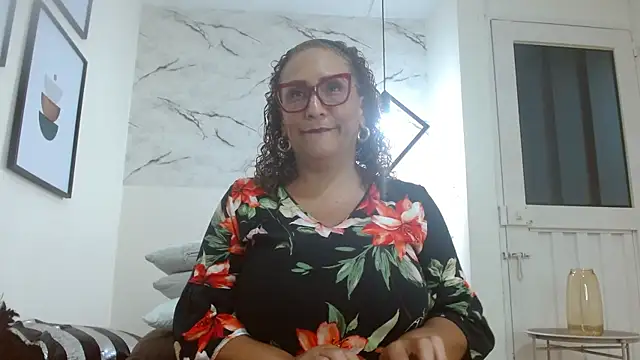 Snapshot of EvaMills1 chatting on September 9, 9:13 pm EvaMills1 online show from September 9, 9:13 pm