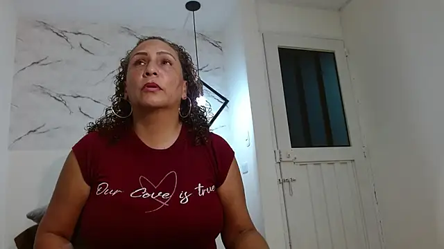 Snapshot of EvaMills1 chatting on November 22, 8:51 pm EvaMills1 online show from November 22, 8:51 pm