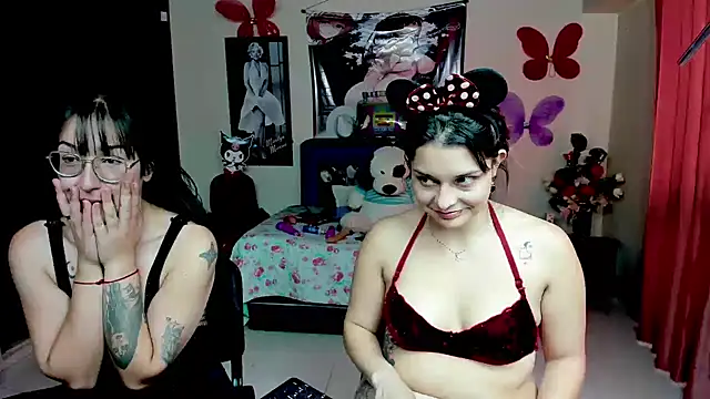 Snapshot of jeyloveebony chatting on November 28, 1:44 pm jeyloveebony online show from November 28, 1:44 pm