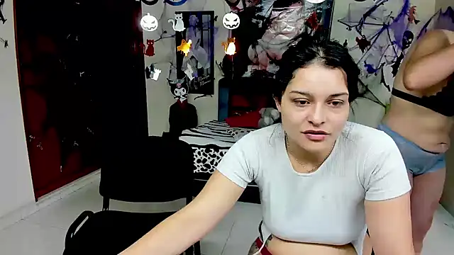 Snapshot of jeyloveebony chatting on October 28, 1:32 pm jeyloveebony online show from October 28, 1:32 pm