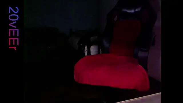 Snapshot of 20vEEr chatting on February 22, 6:38 am 20vEEr online show from February 22, 6:38 am