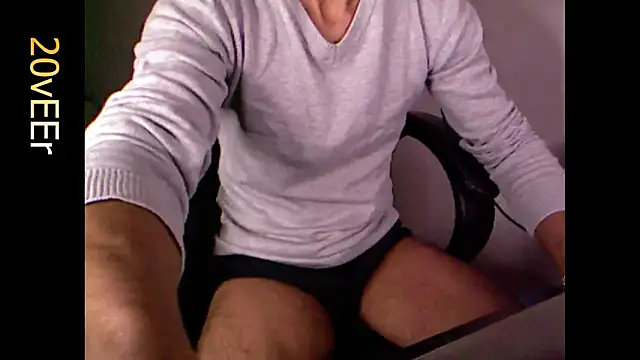 20vEEr online show from December 17, 8:14 pm