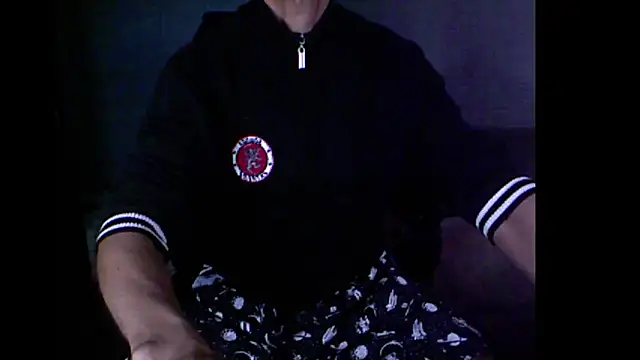 20vEEr online show from October 21, 10:42 pm