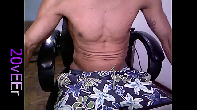 Snapshot of 20vEEr chatting on February 28, 8:30 pm 20vEEr online show from February 28, 8:30 pm