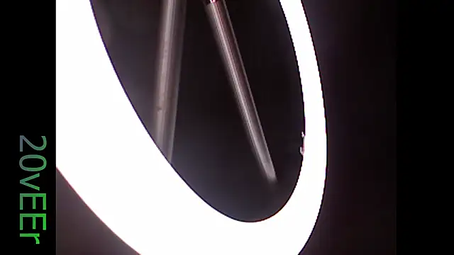 Snapshot of 20vEEr chatting on March 3, 9:33 pm 20vEEr online show from March 3, 9:33 pm