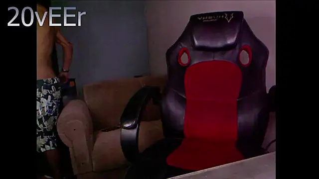 20vEEr online show from November 14, 8:45 pm