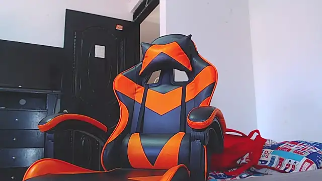 ADAM HOT online show from February 14, 9:48 pm