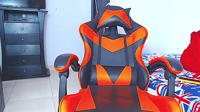 ADAM HOT online show from January 8, 8:48 pm