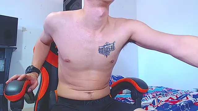 ADAM HOT online show from January 18, 2:31 pm