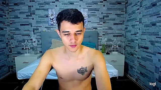 ADAM HOT online show from October 6, 7:47 pm
