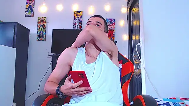 ADAM HOT online show from March 1, 2:17 pm