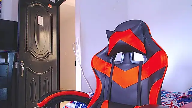 ADAM HOT online show from March 3, 1:51 pm