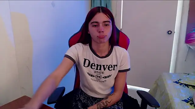 Snapshot of Maximesex chatting on March 2, 1:40 pm Maximesex online show from March 2, 1:40 pm