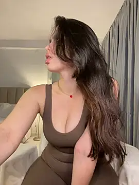 Snapshot of Mavi_Coless chatting on March 14, 4:32 am Mavi Coless online show from March 14, 4:32 am