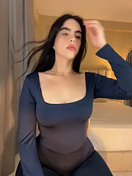 Snapshot of Mavi_Coless chatting on October 4, 1:40 am Mavi Coless online show from October 4, 1:40 am