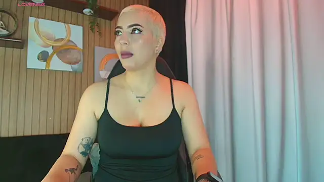 Camila Chainn online show from November 28, 5:51 am