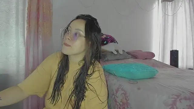 HARLEYNAPIER online show from July 12, 8:09 pm