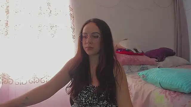 HARLEYNAPIER online show from March 12, 9:52 pm