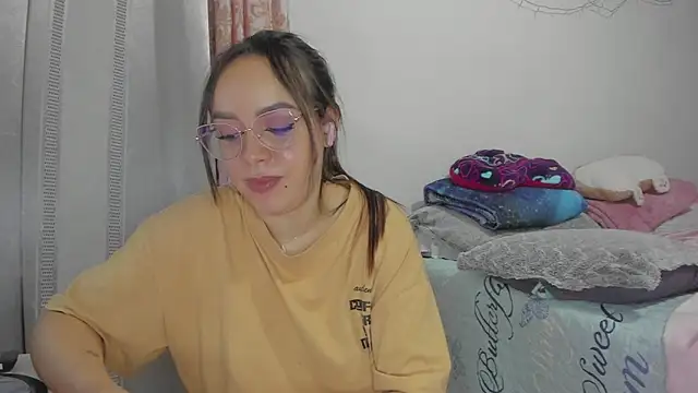 HARLEYNAPIER online show from May 16, 1:48 am