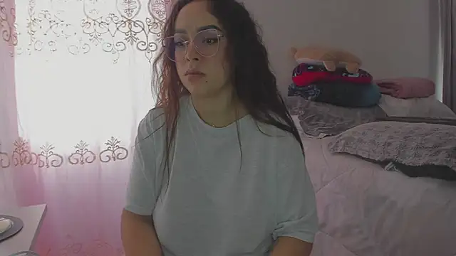 HARLEYNAPIER online show from April 5, 4:57 pm