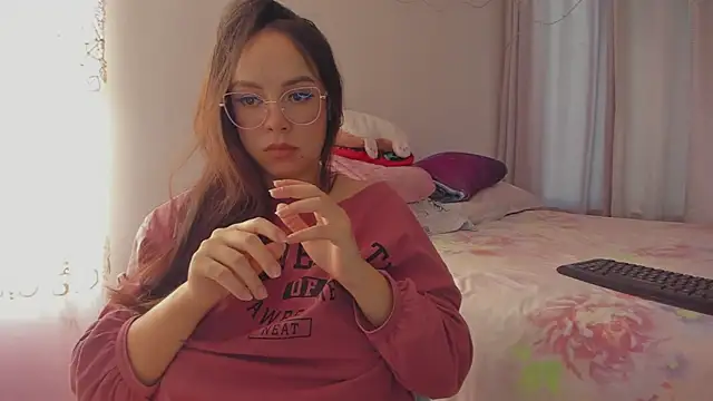 HARLEYNAPIER online show from March 13, 9:09 pm