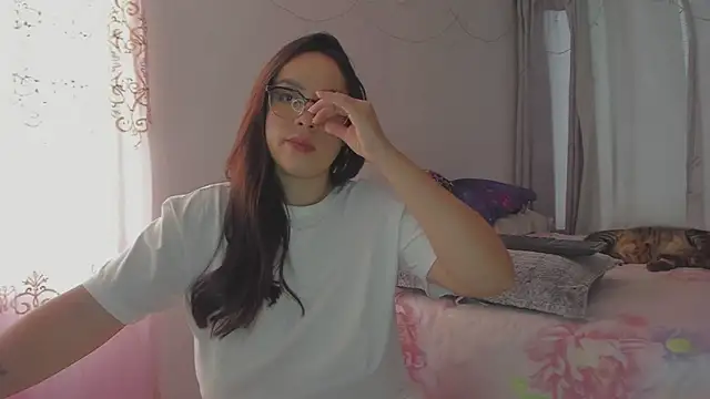 HARLEYNAPIER online show from February 23, 9:37 pm