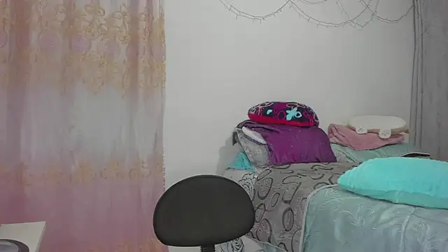 HARLEYNAPIER online show from April 16, 11:51 pm