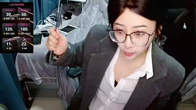 Snapshot of Angelababy001 chatting on January 13, 7:42 pm Angelababy001 online show from January 13, 7:42 pm