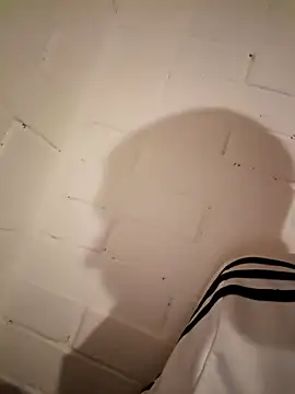 Snapshot of Suggarwhite18CM chatting on October 2, 5:22 am Suggarwhite18CM online show from October 2, 5:22 am