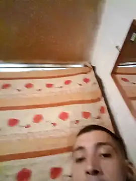 Snapshot of Suggarwhite18CM chatting on December 16, 8:13 pm Suggarwhite18CM online show from December 16, 8:13 pm