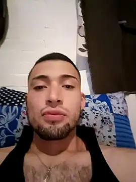 Snapshot of Suggarwhite18CM chatting on October 6, 1:07 am Suggarwhite18CM online show from October 6, 1:07 am