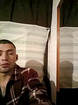 Snapshot of Suggarwhite18CM chatting on November 1, 6:41 am Suggarwhite18CM online show from November 1, 6:41 am