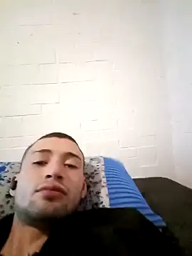 Snapshot of Suggarwhite18CM chatting on October 21, 10:47 am Suggarwhite18CM online show from October 21, 10:47 am