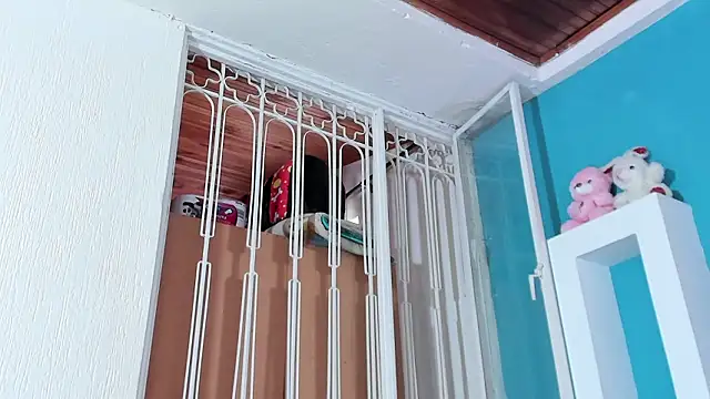 Cuty sexy hot online show from March 22, 11:45 am