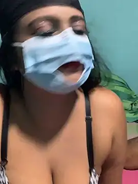 Snapshot of Shaky1998sl chatting on January 14, 4:50 pm Shaky1998sl online show from January 14, 4:50 pm